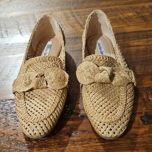 Nwt Charles David Woven Flats With Bow